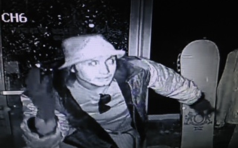 Roseville PD Needs Help Identifying Burglary Suspect