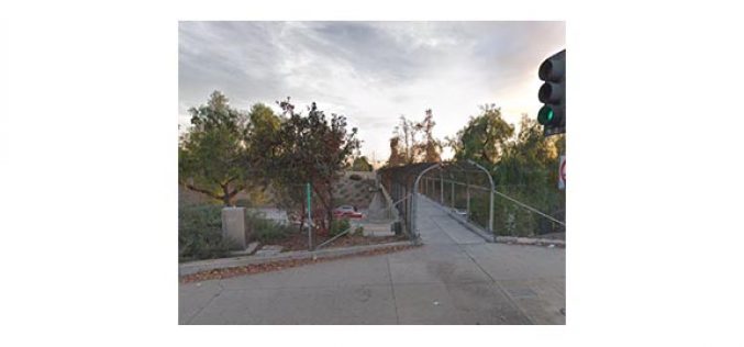 Azusa PD Help to Prevent A Suicide Dive Onto The 210 Freeway