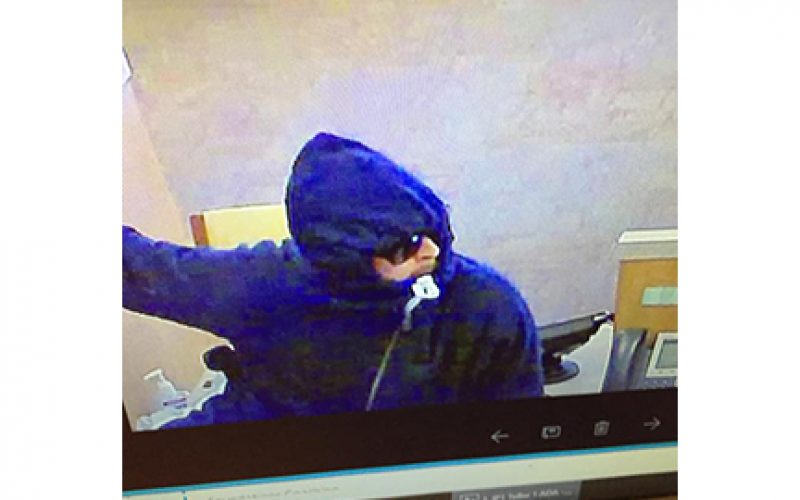 Two suspects sought in bank robbery