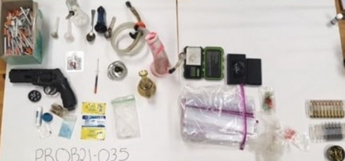 Multiple people arrested for probation violation; weapons and narcotics found