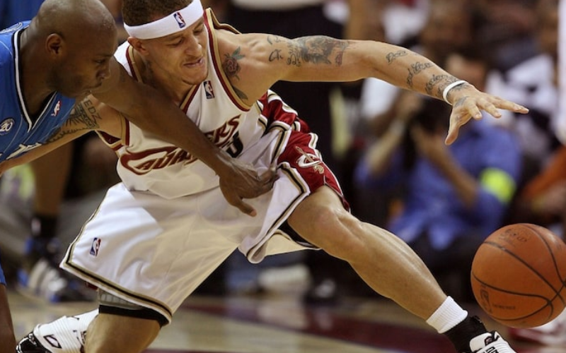 DELONTE WEST ARRESTED IN FLORIDA … After Alleged Drunken Incident With Cops