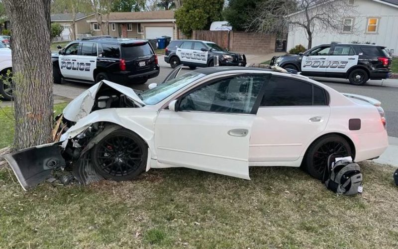 Car chase of two Folsom thieves ends in wreck with tree