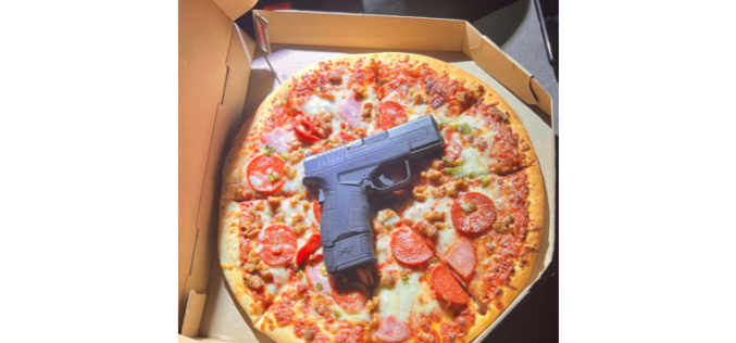 Deputies Reportedly Find Loaded Gun in Pizza Box During Traffic Stop